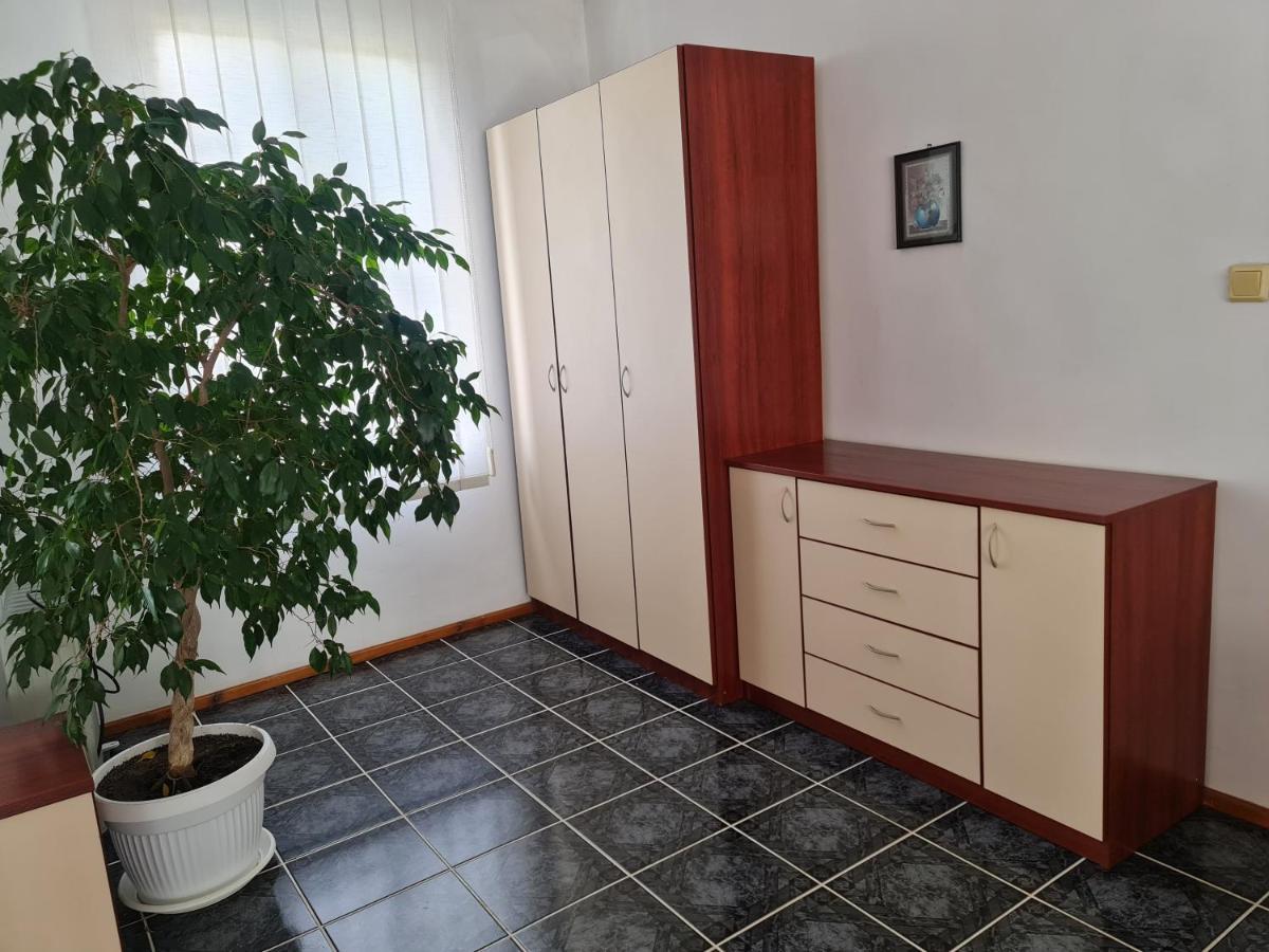 Hotel Rai Obrochishte Экстерьер фото